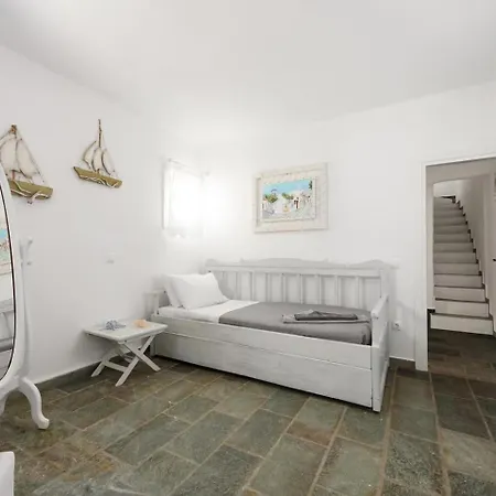 Paros 3 Bedrooms Maisonette For 6 Persons By Mps アパート